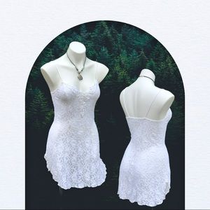 Elegant White Lace Chemise